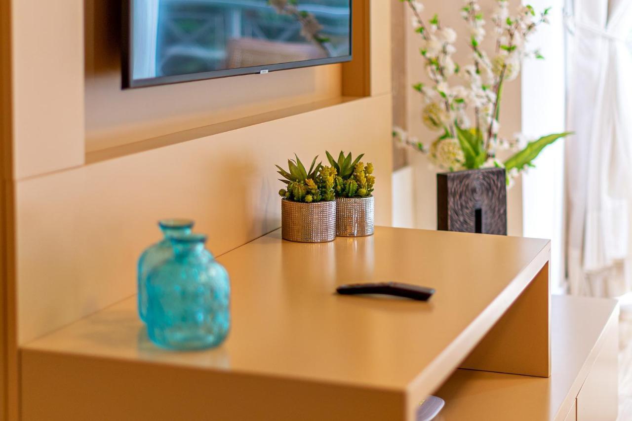Rosa Apartamento Luxo No Centro Gramado Appartamento Esterno foto