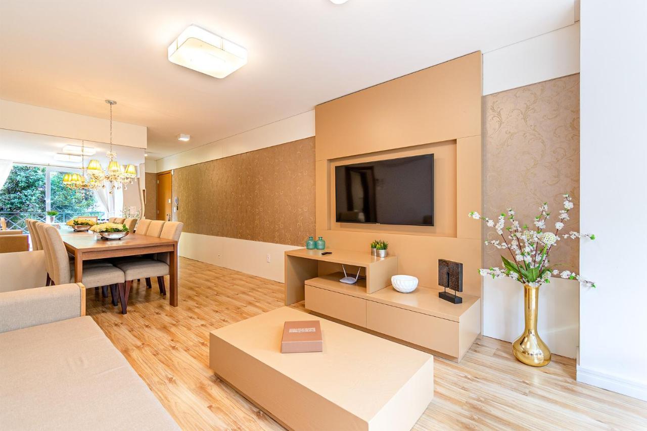 Rosa Apartamento Luxo No Centro Gramado Appartamento Esterno foto