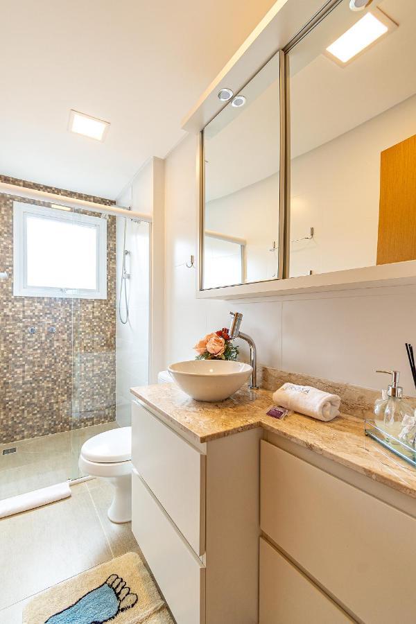 Rosa Apartamento Luxo No Centro Gramado Appartamento Esterno foto