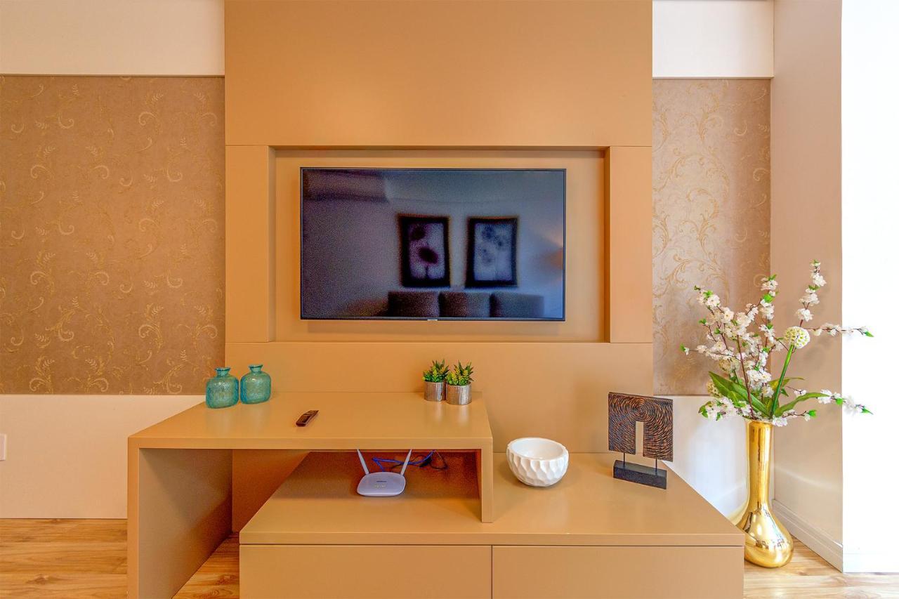 Rosa Apartamento Luxo No Centro Gramado Appartamento Esterno foto